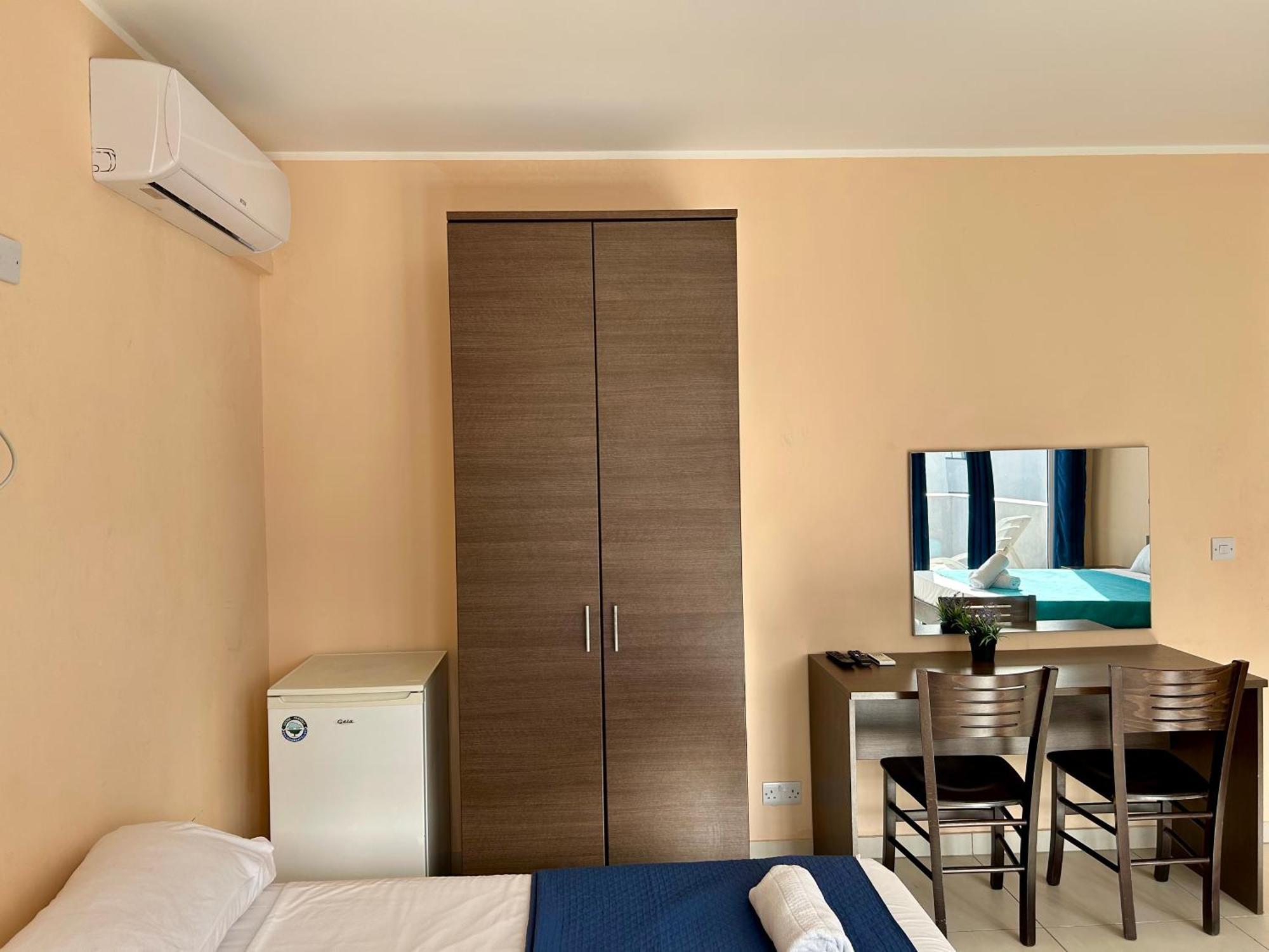 Malta Paradise Hotel Saint Julian's Dış mekan fotoğraf